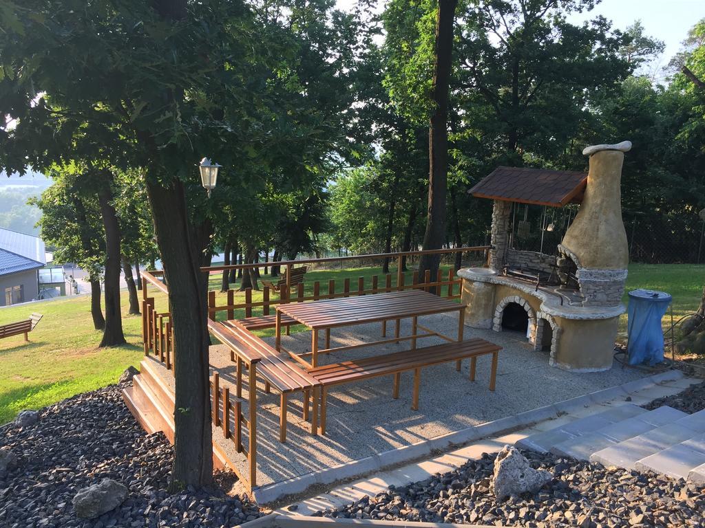 Wellness Pension Inovec Jalsove Exterior foto