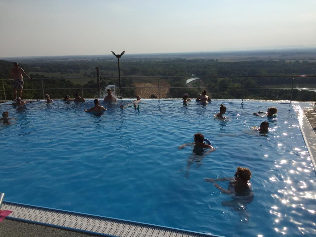 Wellness Pension Inovec Jalsove Exterior foto